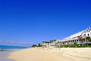 Отель Beach Resort Morimar  Йомитан